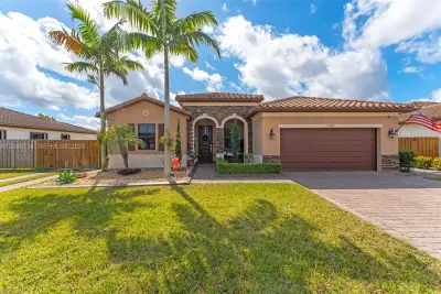 2484 SE 2nd St, Homestead: photo 1 of 55