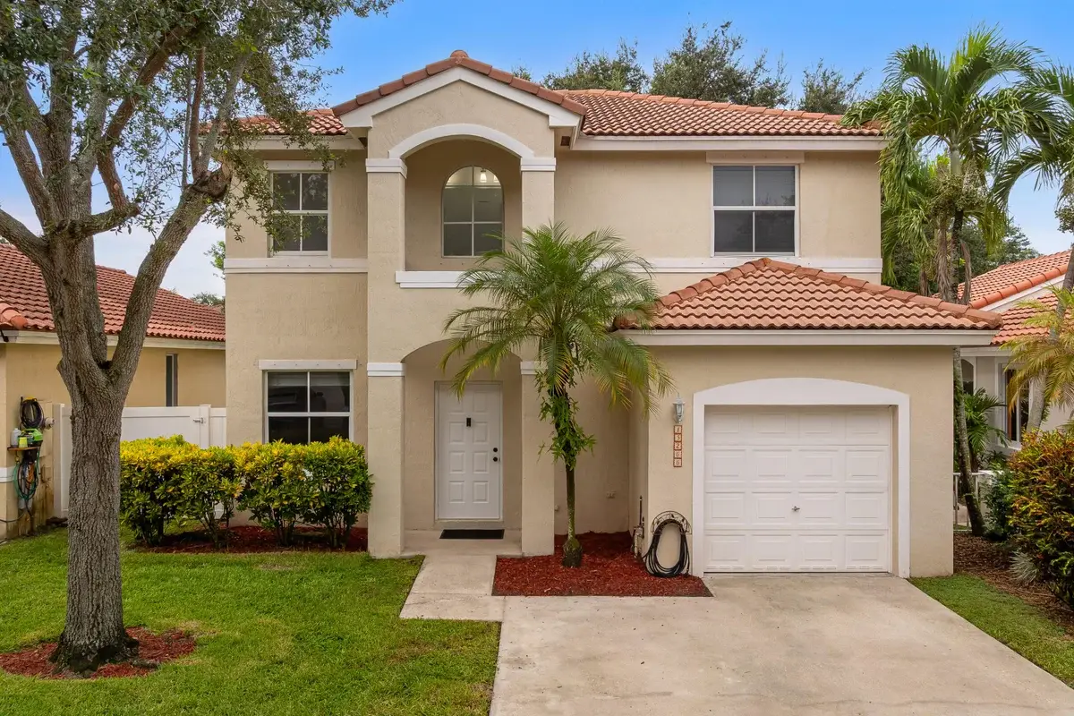 15266 SW 49th St, Davie: photo 1 of 46