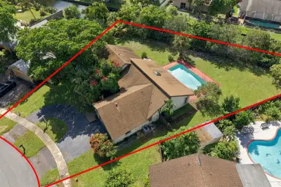 8350 NW 51st St, Lauderhill: photo 1 of 50