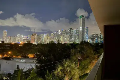 2200 Brickell Ave #319, Miami: photo 1 of 31