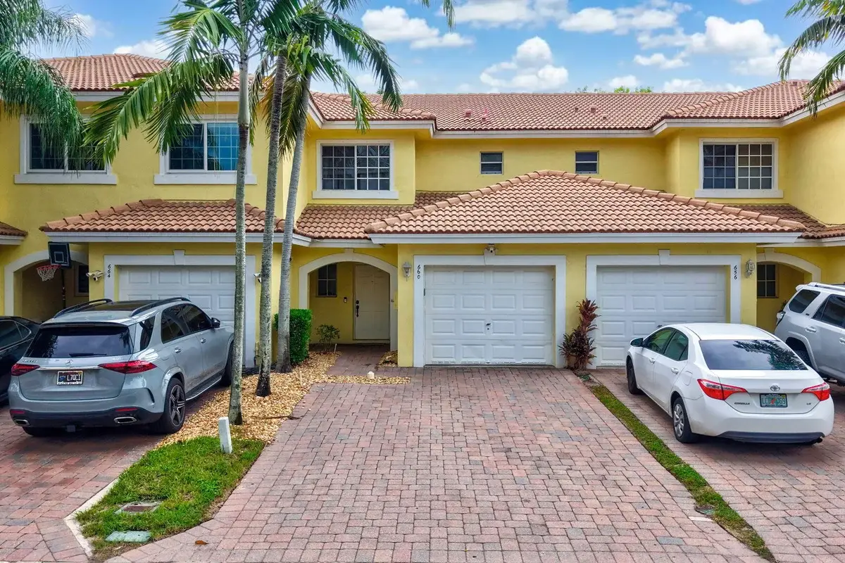 660 Imperial Lake Rd, West Palm Beach: photo 1 of 48