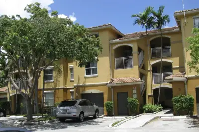 155 NW 96th Ter #302, Pembroke Pines: photo 1 of 13