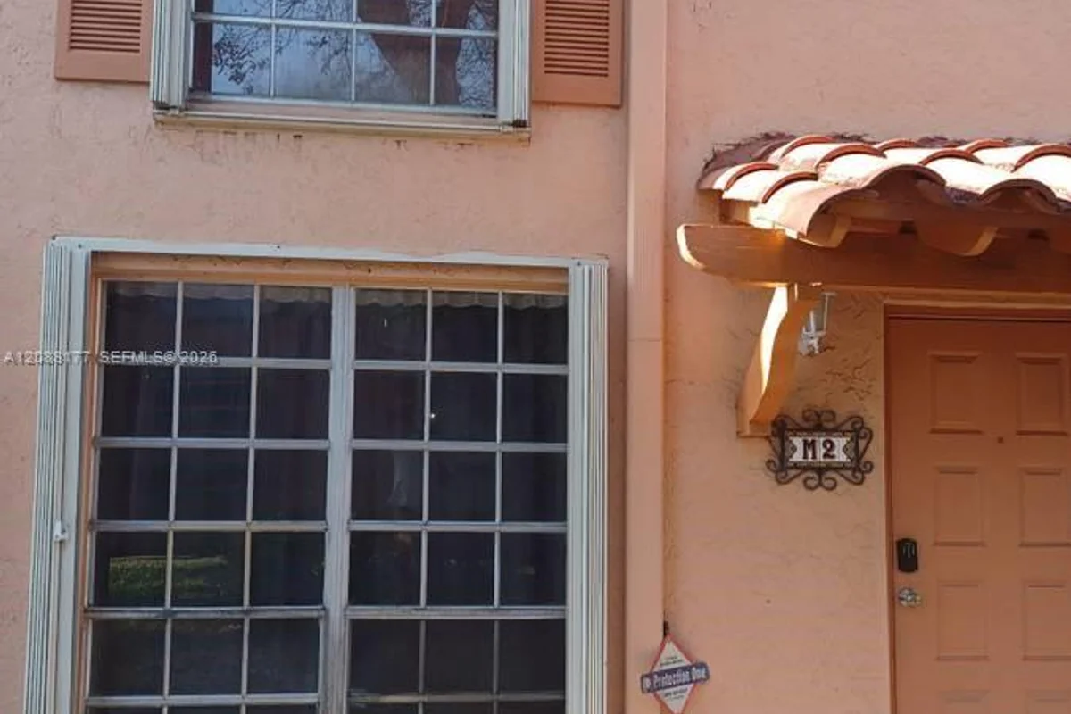 7170 Fairway Dr #M2, Miami Lakes: photo 1 of 27