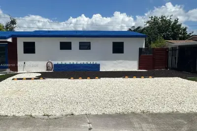 2115 NW 185th St #A, Miami Gardens: photo 1 of 16