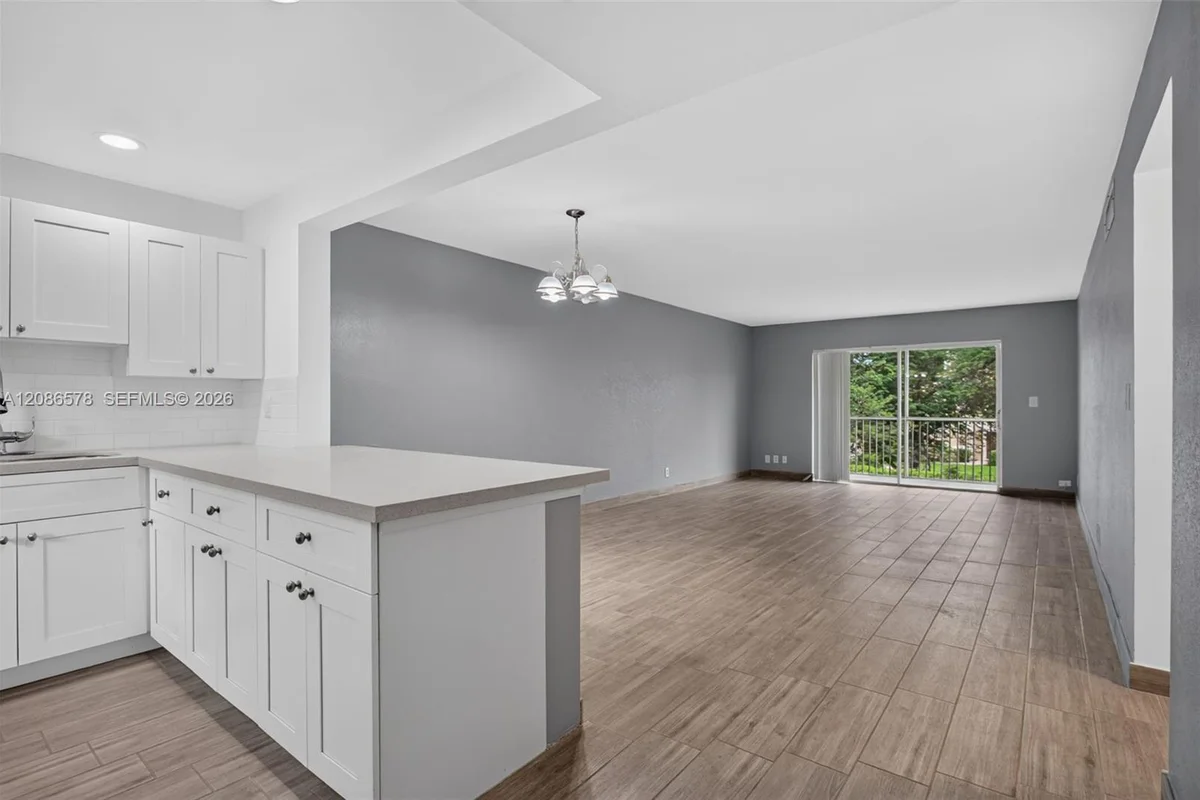 2980 Riverside Dr #227-3, Coral Springs: photo 1 of 30