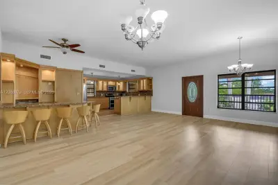12845 SW 49th Ter #2, Miami: photo 1 of 24