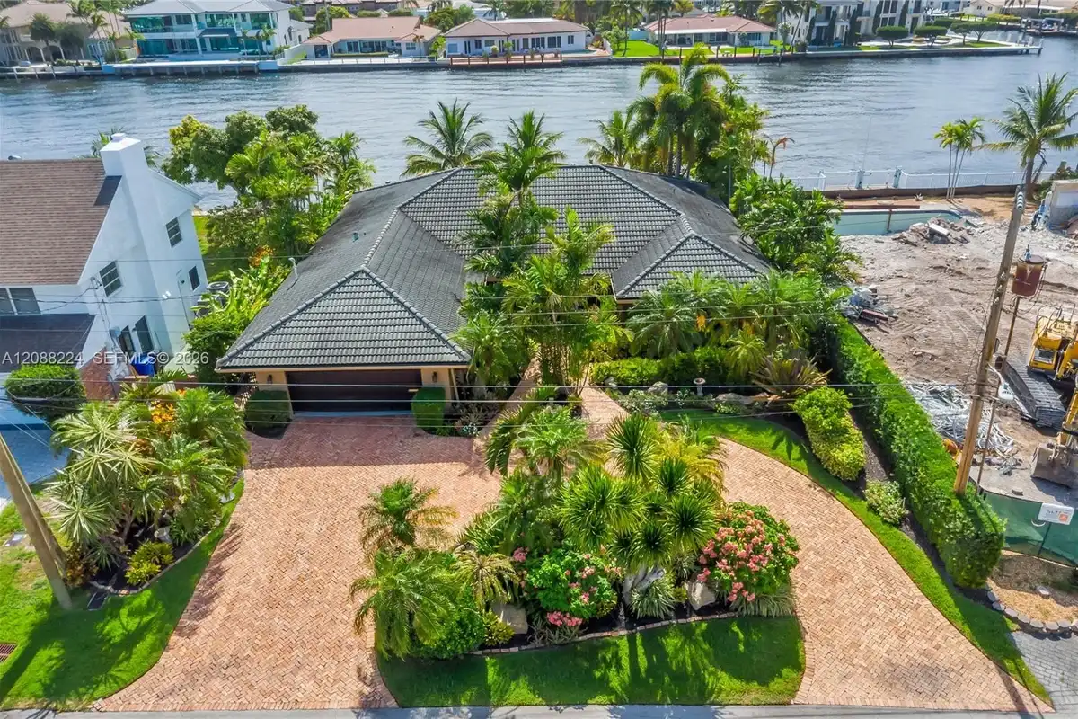 4615 W Tradewinds Ave, Lauderdale-by-the-Sea: photo 1 of 69
