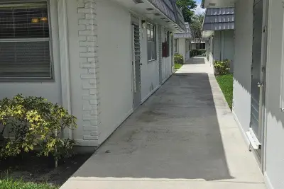 17 Valencia A, Delray Beach: photo 1 of 1