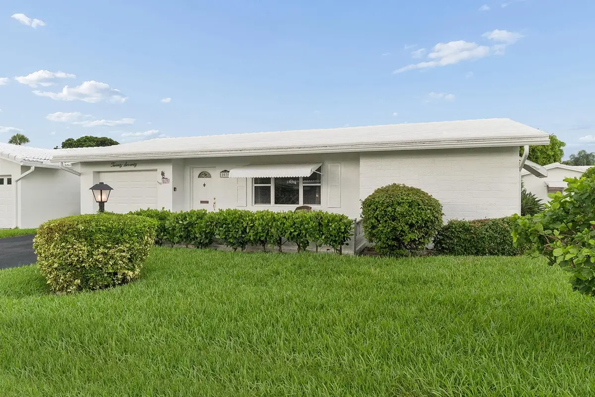 2070 SW 13th Ter, Boynton Beach: photo 1 of 22