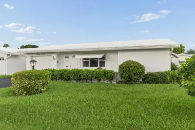 2070 SW 13th Ter, Boynton Beach: photo 1 of 22
