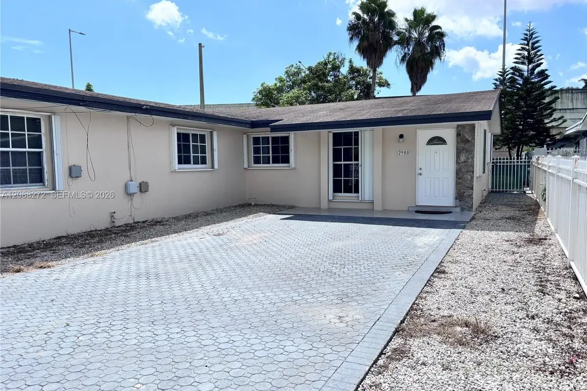 2906 NW 13th St #2908, Miami: photo 1 of 13