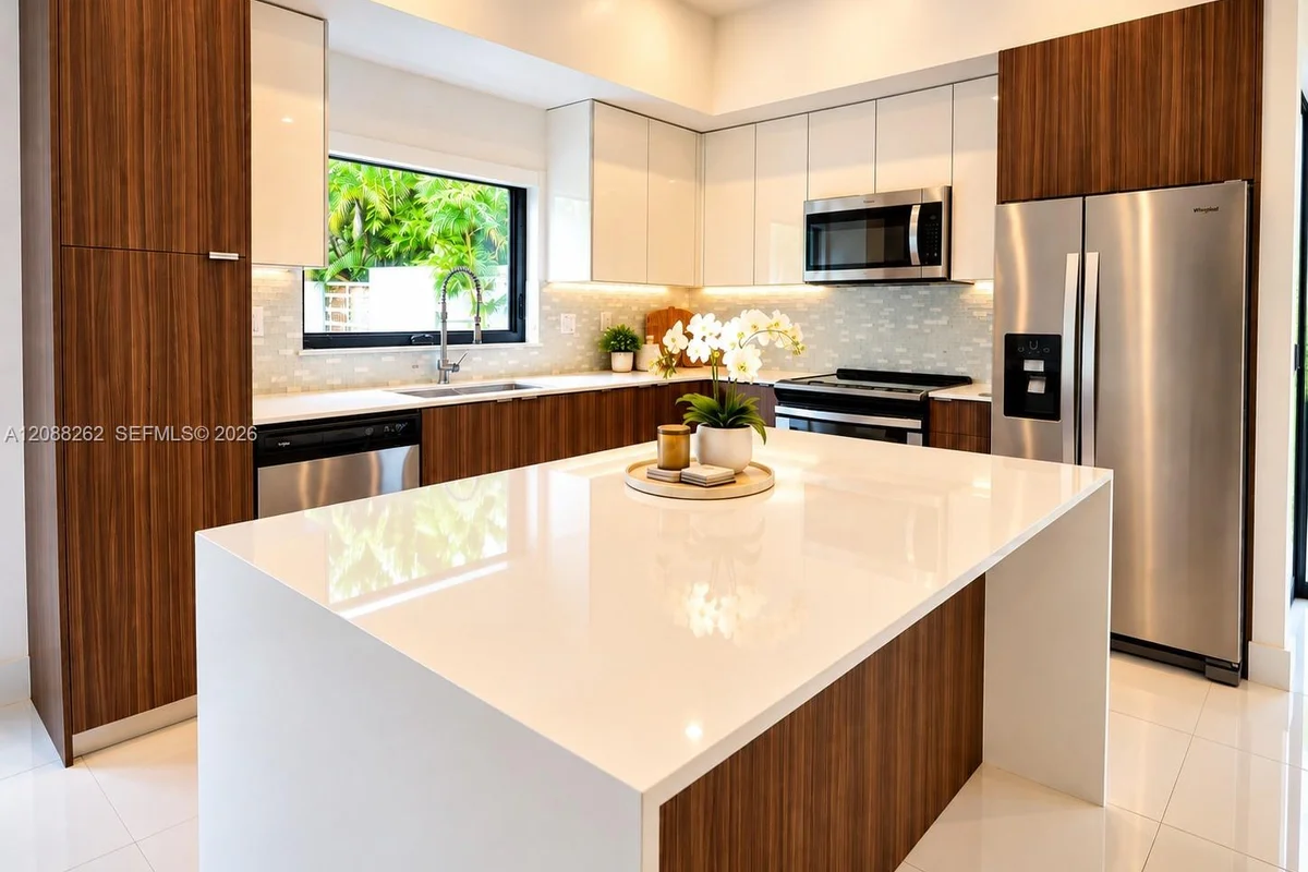 10432 SW 118th Ave, Miami: photo 1 of 15