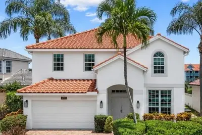 1237 Avondale Ln, West Palm Beach: photo 1 of 44