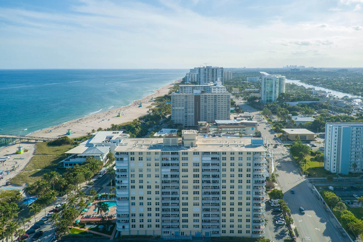 305 N Pompano Beach Blvd #707, Pompano Beach: photo 1 of 43