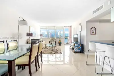 250 174th St #801, Sunny Isles Beach: photo 1 of 41