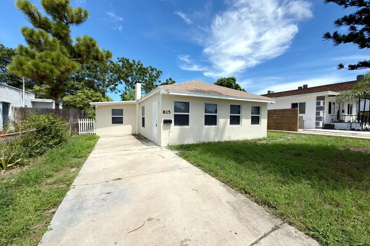 815 Bayberry Dr, Lake Park: photo 1 of 21