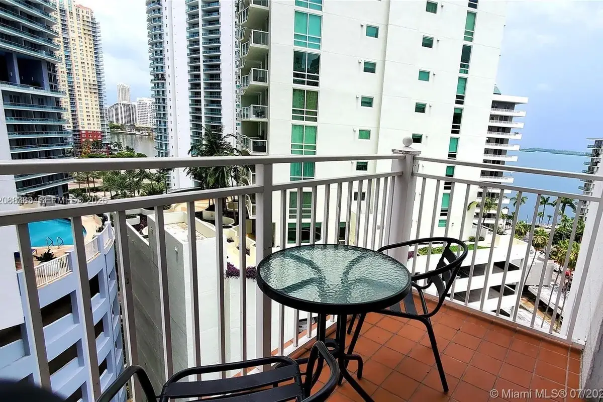 185 SE 14th Ter #1203, Miami: photo 1 of 70
