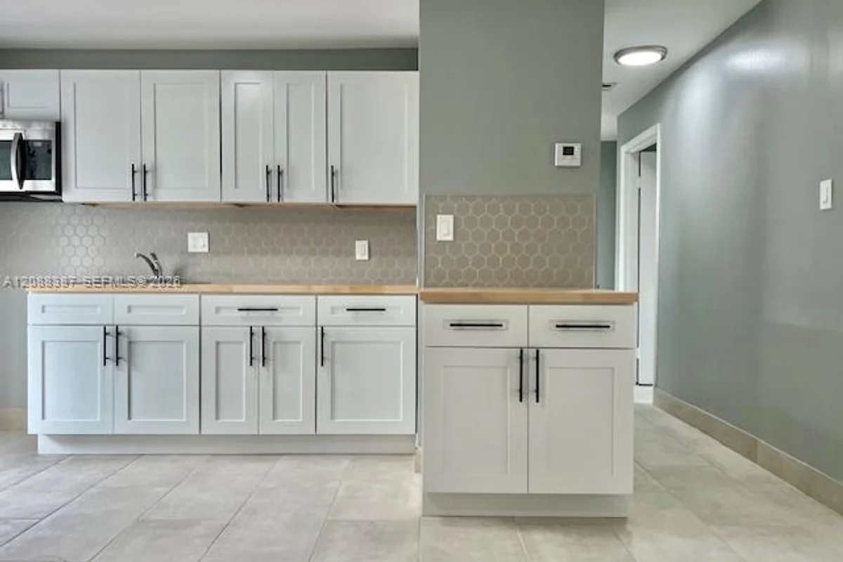 1436 NW 24th Ter, Fort Lauderdale: photo 1 of 22