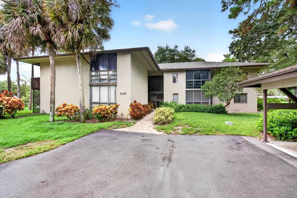 7539 Greenlake Way, Boynton Beach: photo 1 of 47