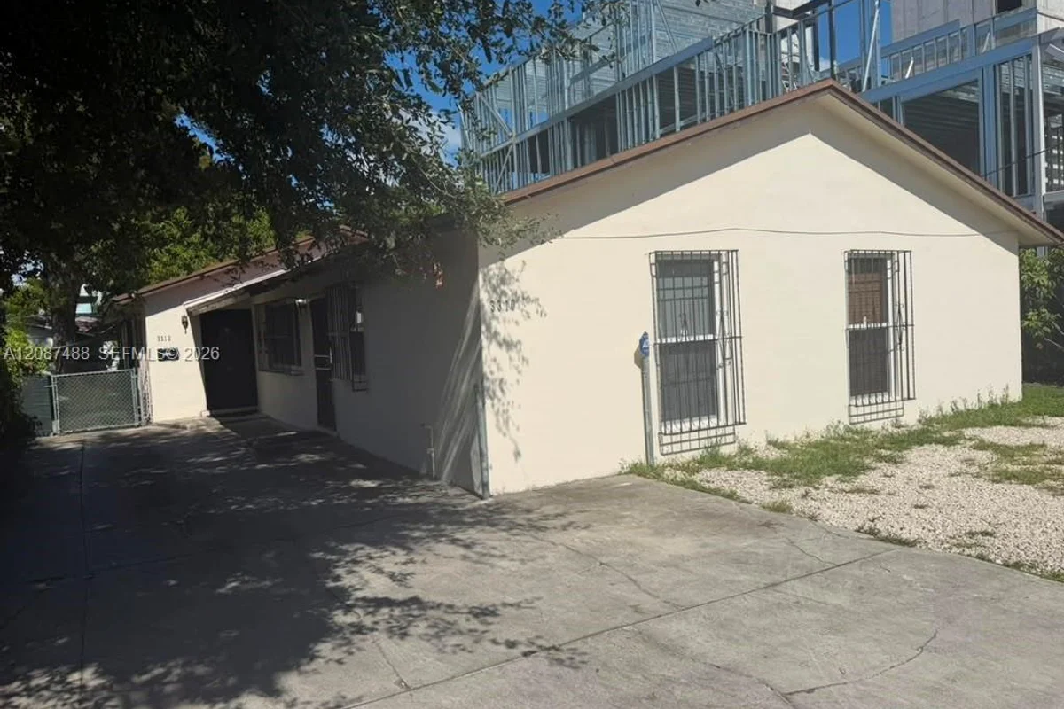 3312 NW 5th Ave, Miami: photo 1 of 10