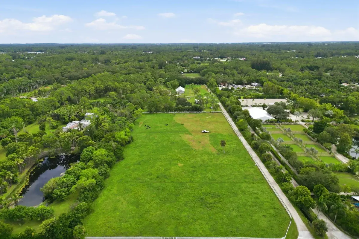 1812 B Rd, Loxahatchee: photo 1 of 17