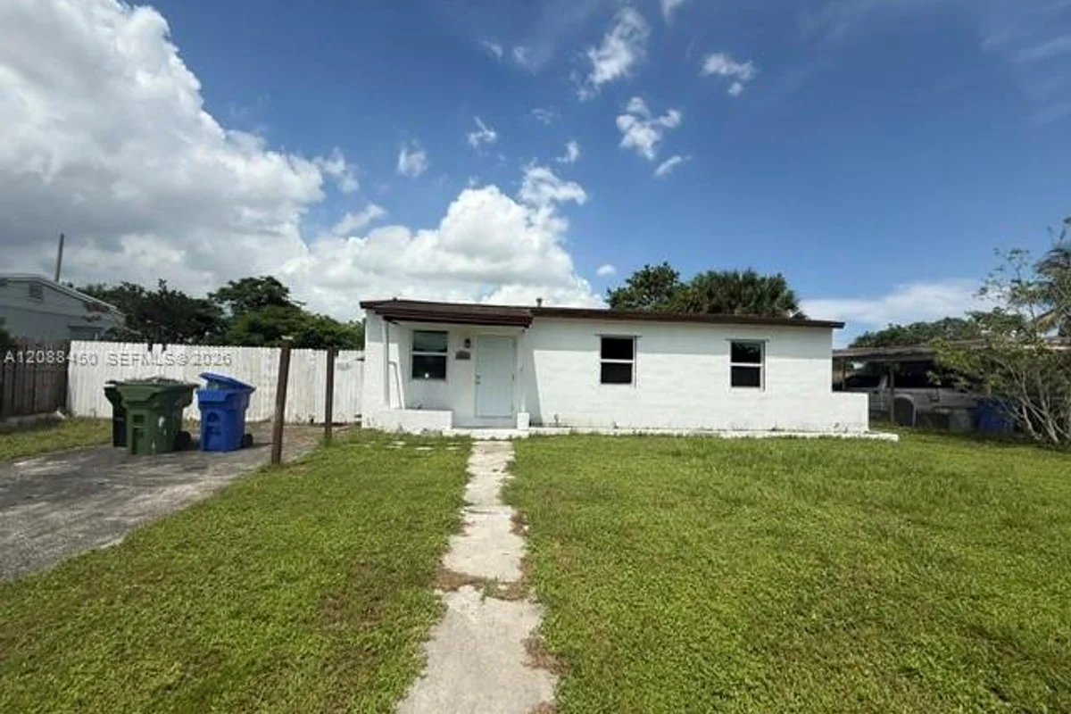1631 NW 14th Ct, Fort Lauderdale: photo 1 of 12