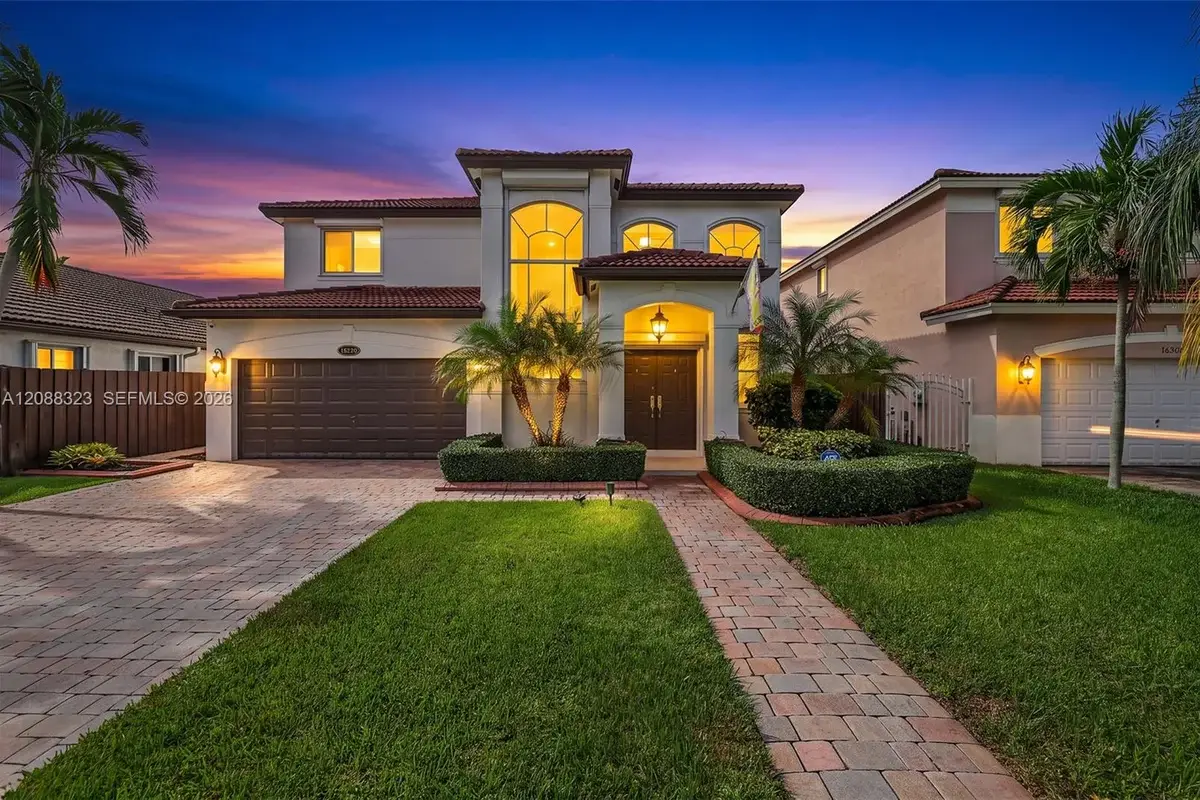 16290 SW 68th Ter, Miami: photo 1 of 56