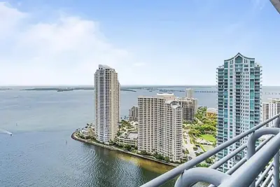 325 S Biscayne Blvd #3926-B, Miami: photo 1 of 7