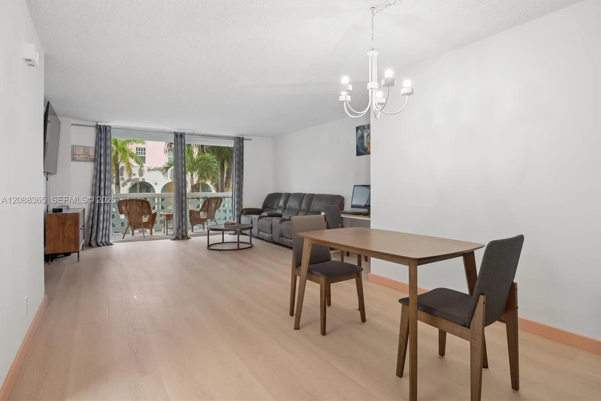 1 N Golfview Rd #201, Lake Worth: photo 1 of 14