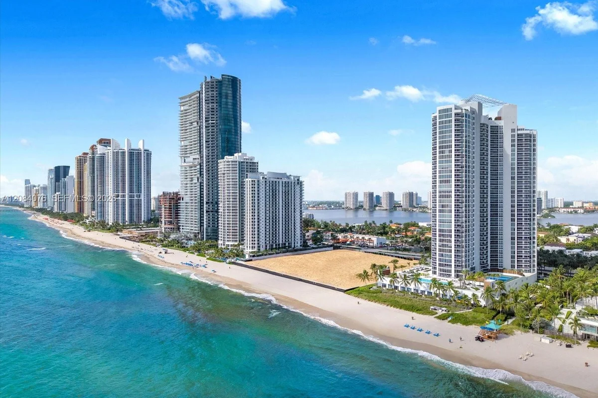 18911 Collins Ave #606, Sunny Isles Beach: photo 1 of 26
