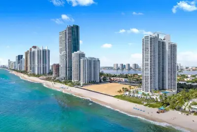 18911 Collins Ave #606, Sunny Isles Beach: photo 1 of 26