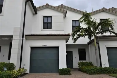 23444 SW 129th Ave, Homestead: photo 1 of 25