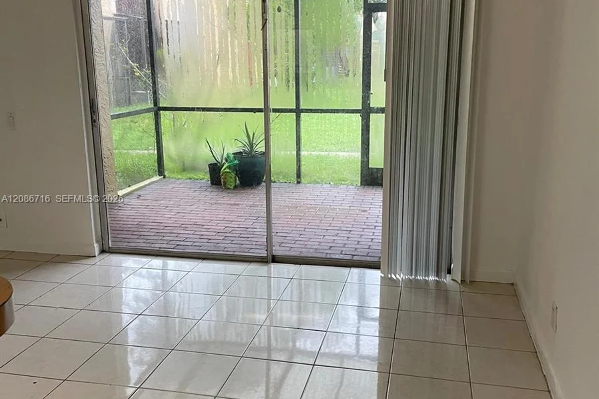4527 Treehouse Ln #3B, Tamarac: photo 1 of 14