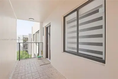 8420 SW 133rd Ave Rd #407, Miami: photo 1 of 32