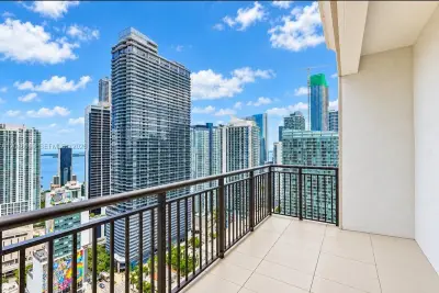 999 SW 1st Ave #UPH12, Miami: photo 1 of 34