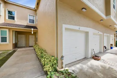 160 Village Blvd #G, Tequesta: photo 1 of 24