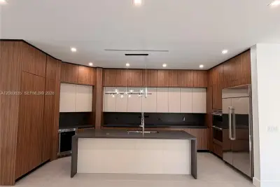 6790 SW 55th St, Miami: photo 1 of 24