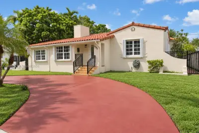 1771 SW 21st St, Miami: photo 1 of 18