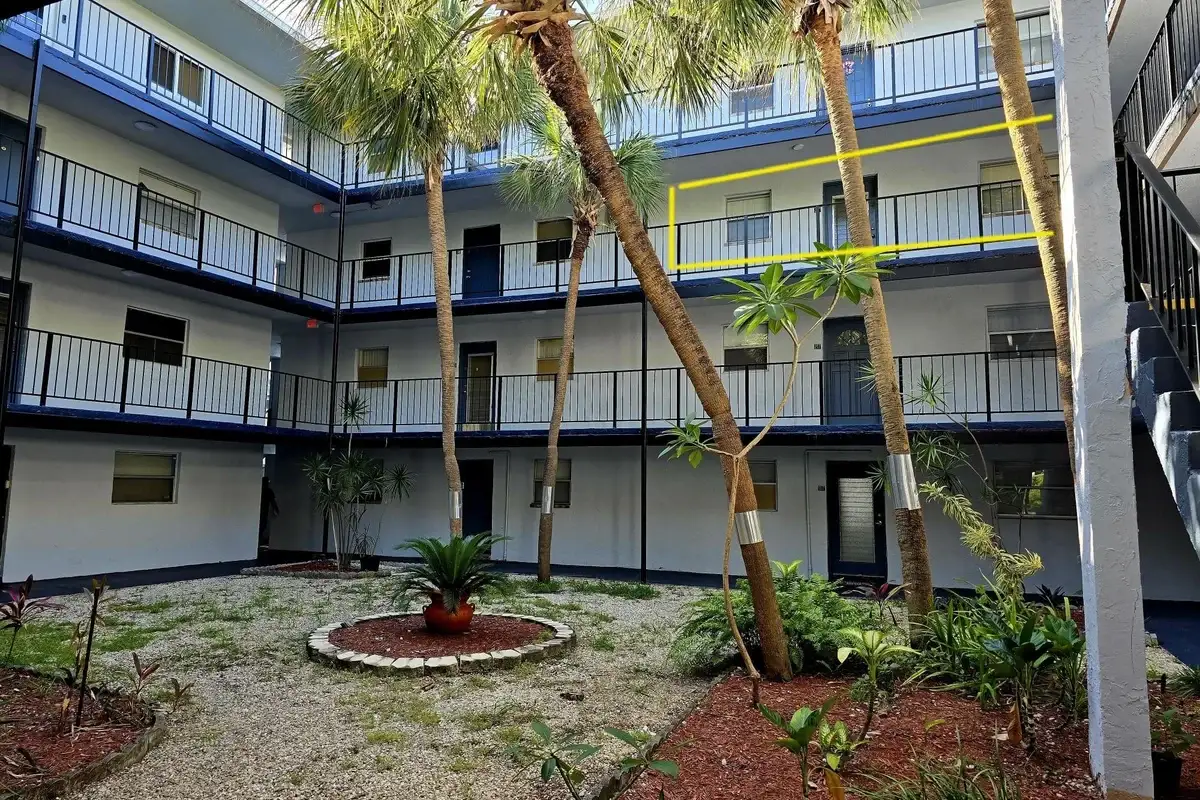 2860 Somerset Dr #317K, Lauderdale Lakes: photo 1 of 50