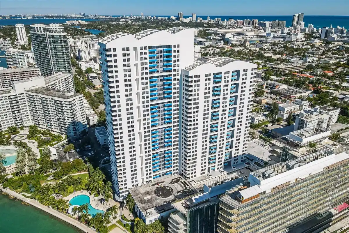 1330 West Ave #1207, Miami Beach: photo 1 of 22