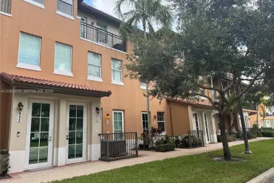 928 SW 147th Ave #2906, Pembroke Pines: photo 1 of 28