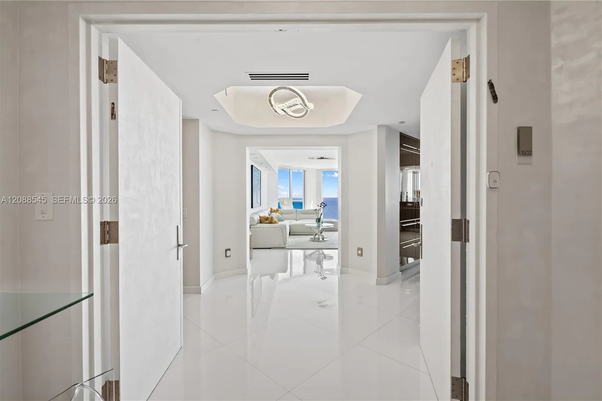 2711 S Ocean Dr #1902, Hollywood: photo 1 of 38