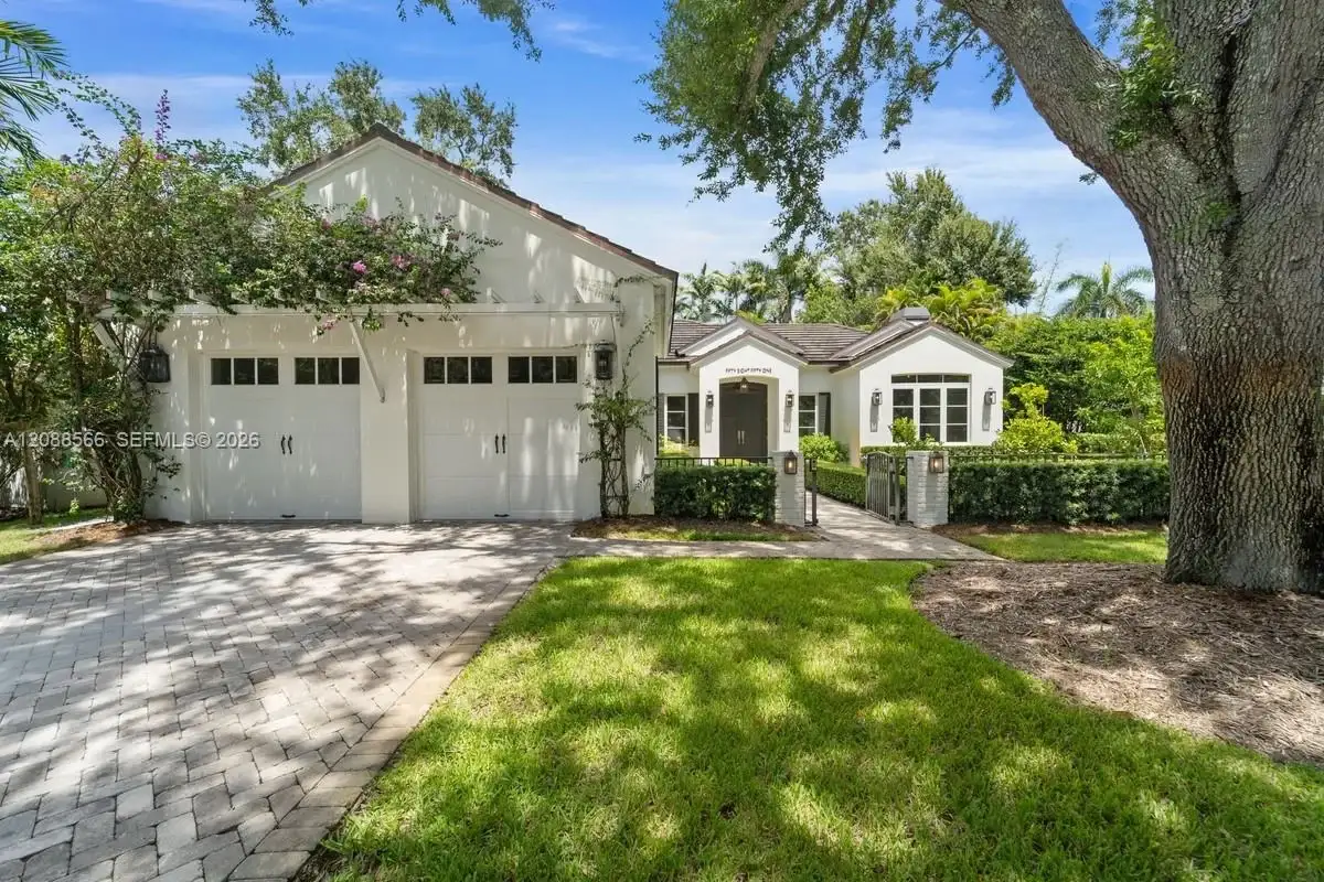5851 SW 77th Ter, South Miami: photo 1 of 45
