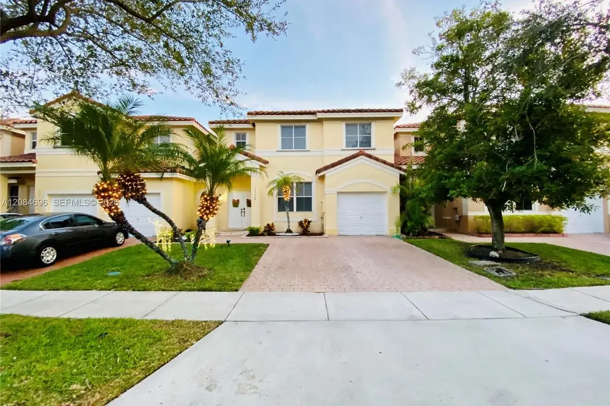 17024 SW 38th St, Miramar: photo 1 of 20