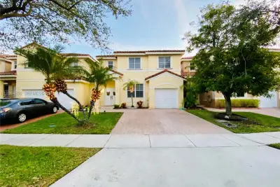 17024 SW 38th St, Miramar: photo 1 of 20