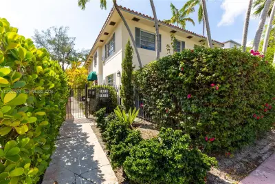 1610 Michigan Ave #5, Miami Beach: photo 1 of 25