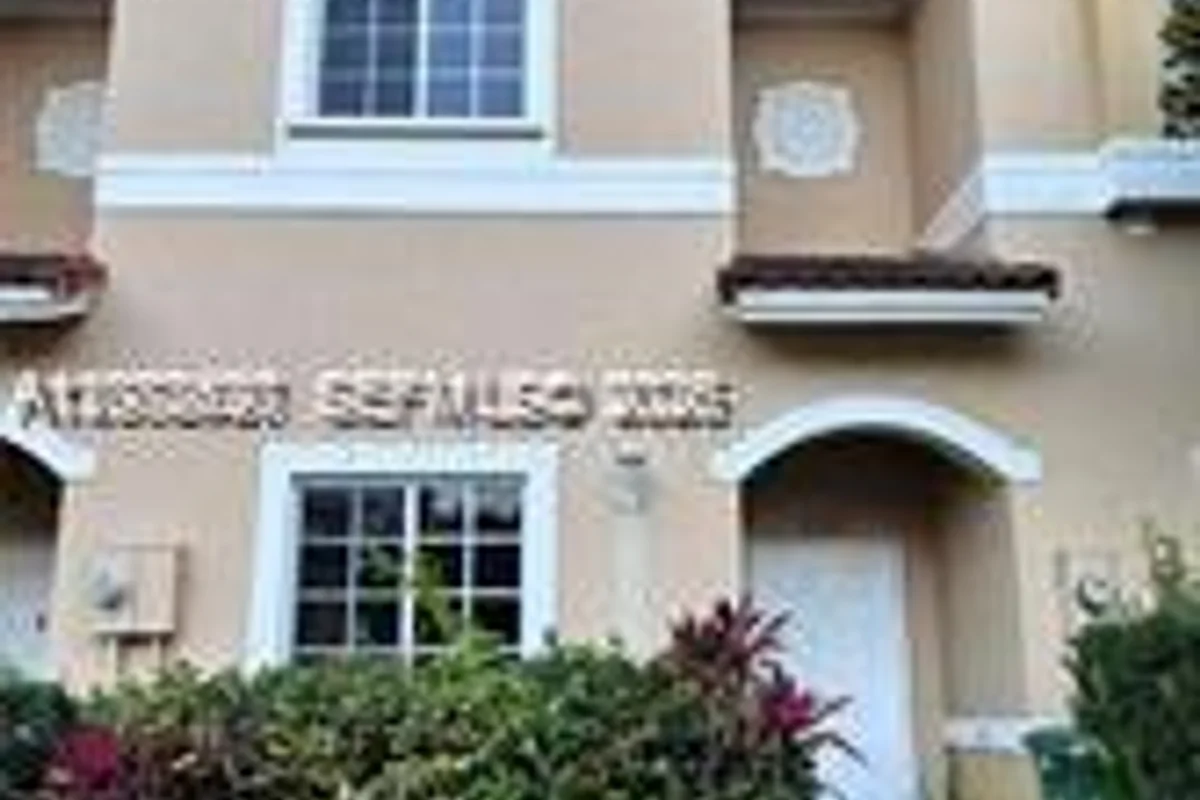 5937 Riverside Ave, Tamarac: photo 1 of 22