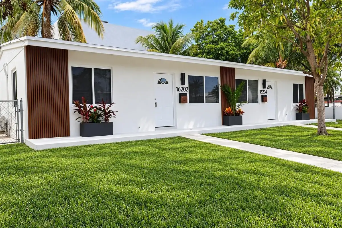 16202 NE 18th Ct #A, North Miami Beach: photo 1 of 21