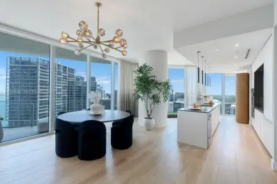 300 Biscayne Boulevard Way #4707W, Miami: photo 1 of 29
