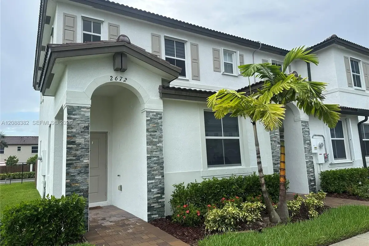 2672 SE 28th St, Homestead: photo 1 of 18